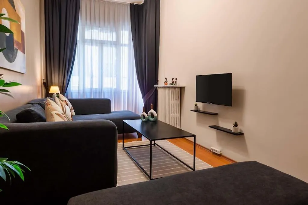 2Br Historical & Spacious Apt. In Heart Of Taksim Appartement Istanboel Turkije