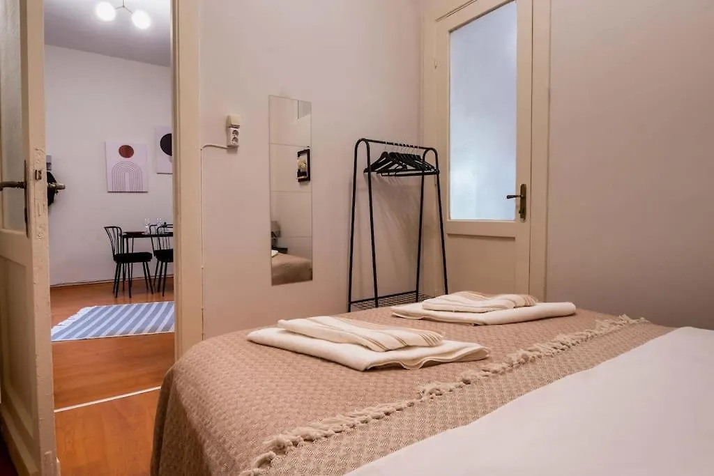 2Br Historical & Spacious Apt. In Heart Of Taksim Appartement Istanboel