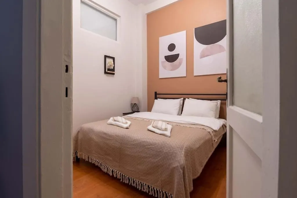 2Br Historical & Spacious Apt. In Heart Of Taksim Appartement Istanboel